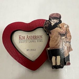 Vintage Kim Anderson Your Photo Label Pin Boy  Kissing Girl  by Figi